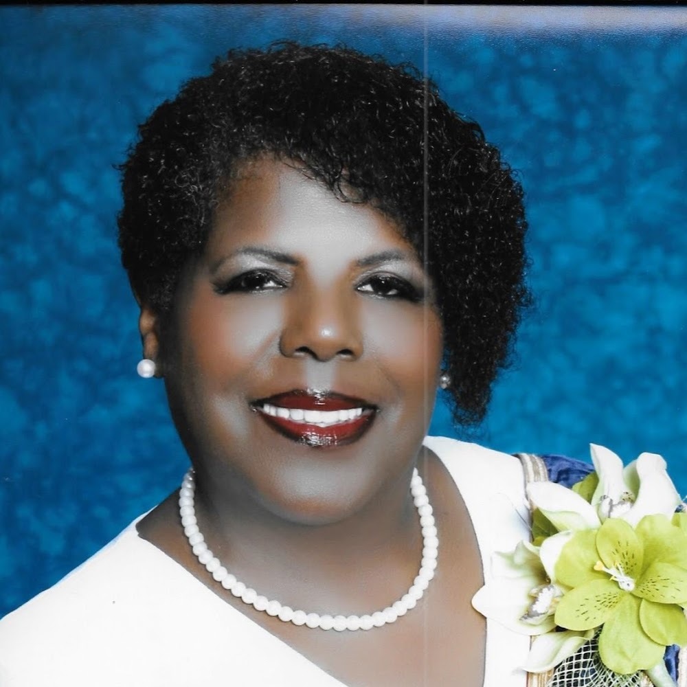 Meet your Posher, Gwendolyn